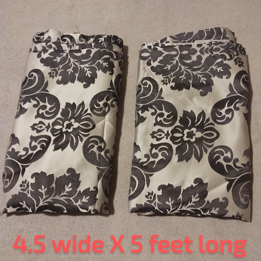 Jaclyn Smith Vtg Elegant Black and Cream Patterned Drapes
